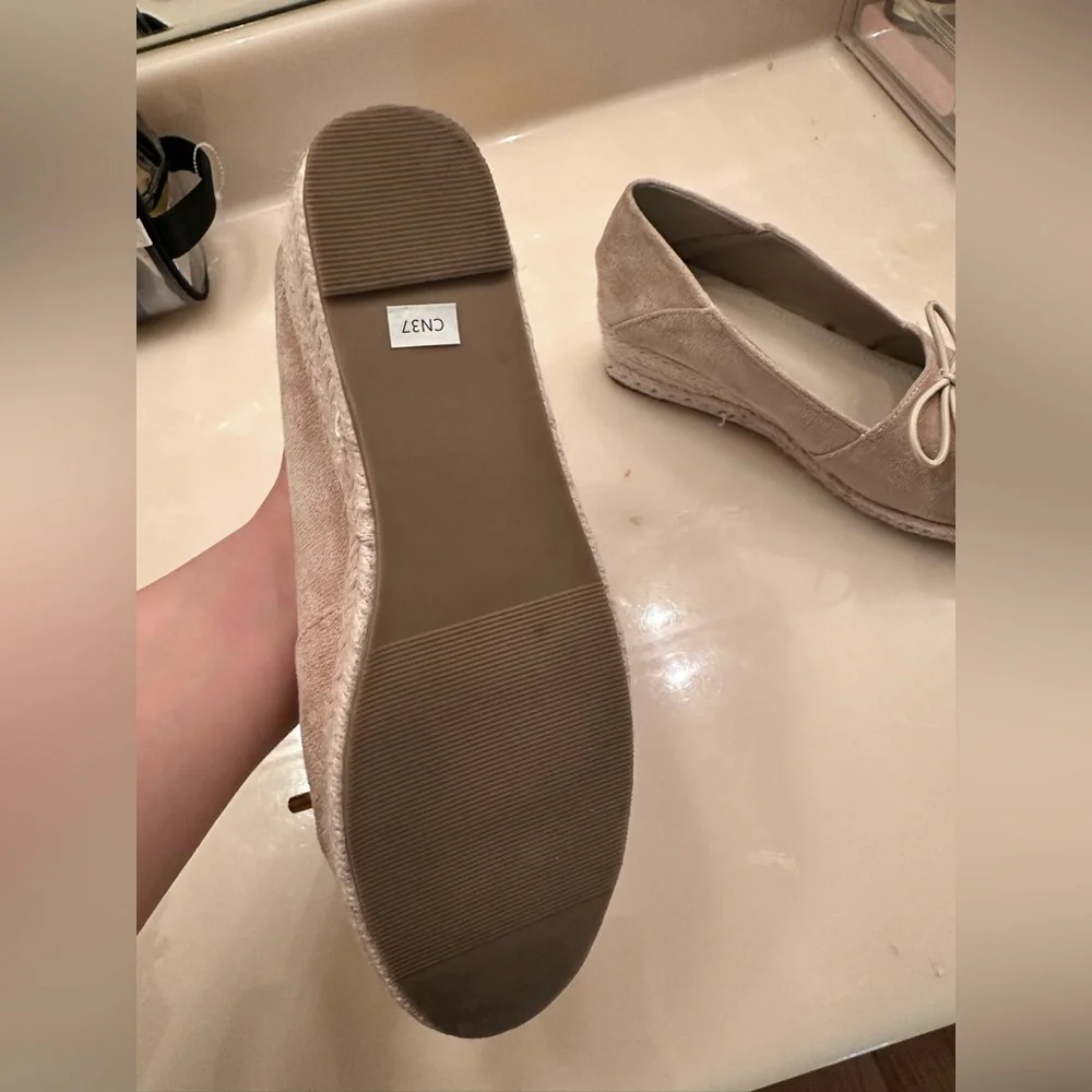 Beige Suede Espadrille Wedges with Bow Detail. Size 7